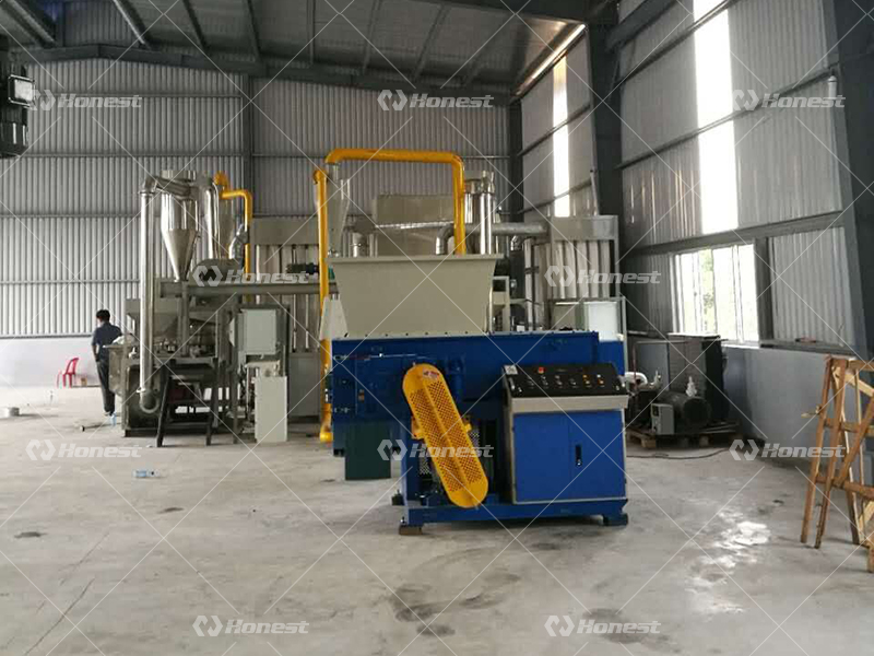 Single Shaft Shredder – Customized Recycling Solution for Efficient Waste Processing in Indian