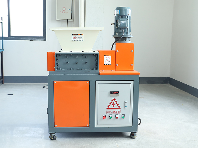 Small Scale Plastic Recycling Machine