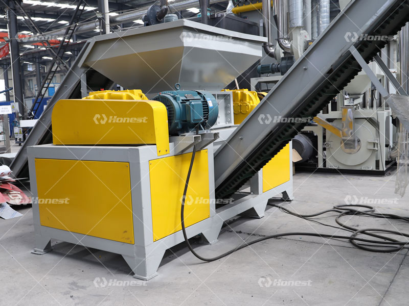 Aluminium plastic shredder